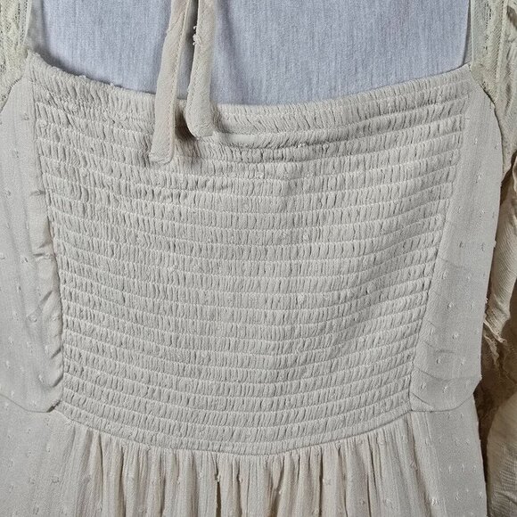 Torrid Ivory Boho Peasant Blouse With Textured Polka Dots & Lace (EUC) - Picture 7 of 11